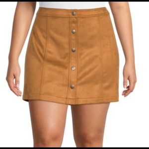 Juniors No Boundaries Button Front Plus size Mini skirt XXL NWT Faux Suede